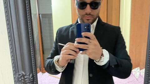 Adobi12